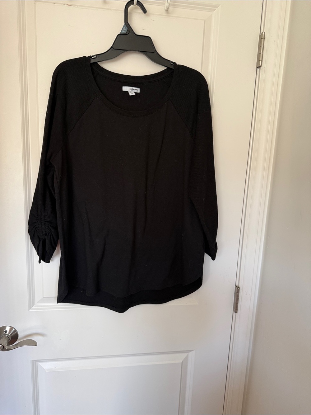 Sonoma Black Scoop Neck Long Sleeve Top with Gathered Cuffs